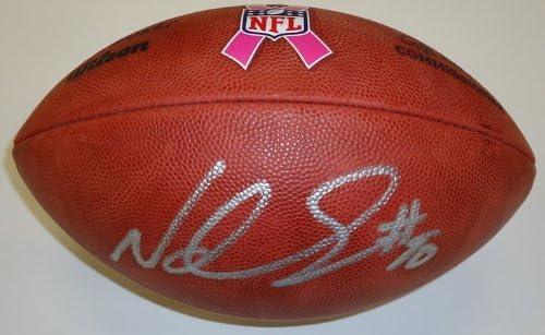 Ndamukong suh חתימה על חתימה על מודעות לסרטן השד NFL כדורגל