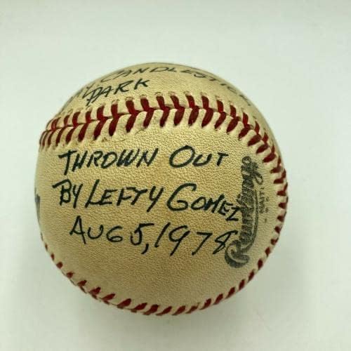 שמאלי גומז חתום על המגרש הראשון שנזרק משחק משומש בייסבול קרל האבל יום JSA - משחק חתימה MLB משומש בייסבול